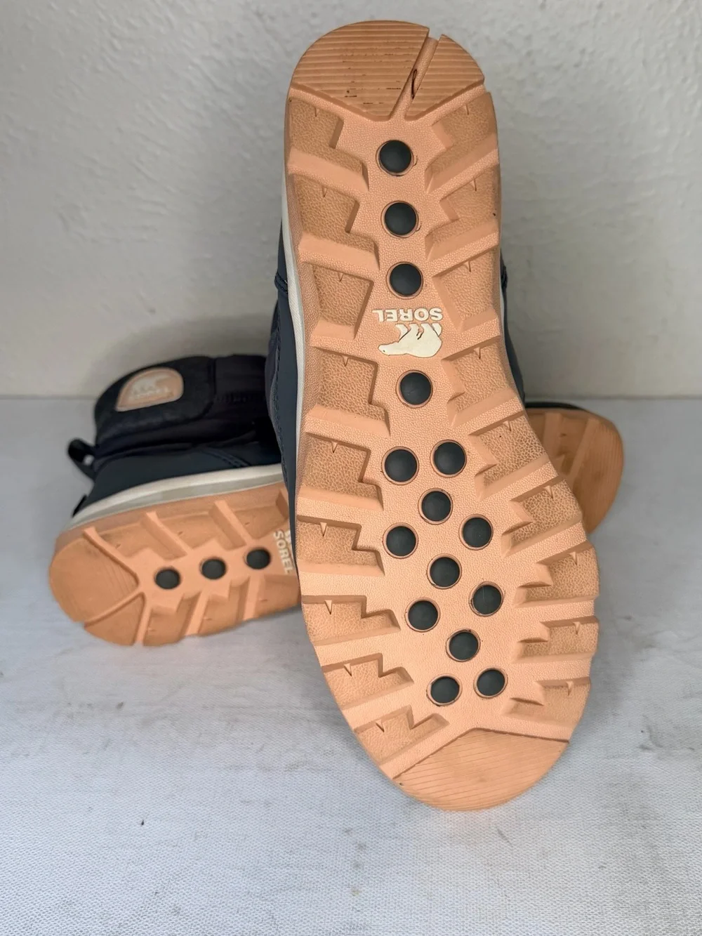 Sorel Whitney gray lace up waterproof boot